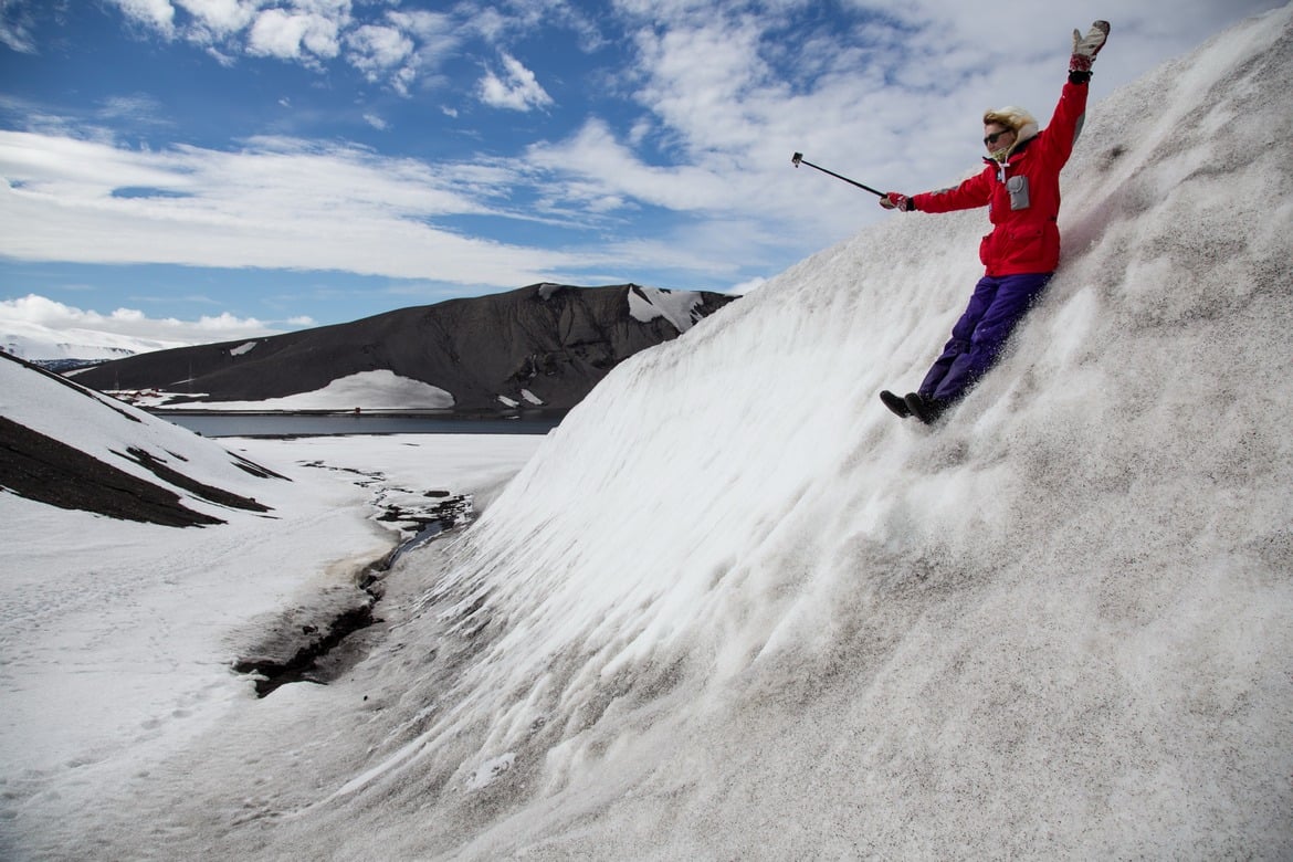  Trekking Skiing Arctic Survival North Pole Explore Adventure  T-Shirt : Clothing, Shoes & Jewelry