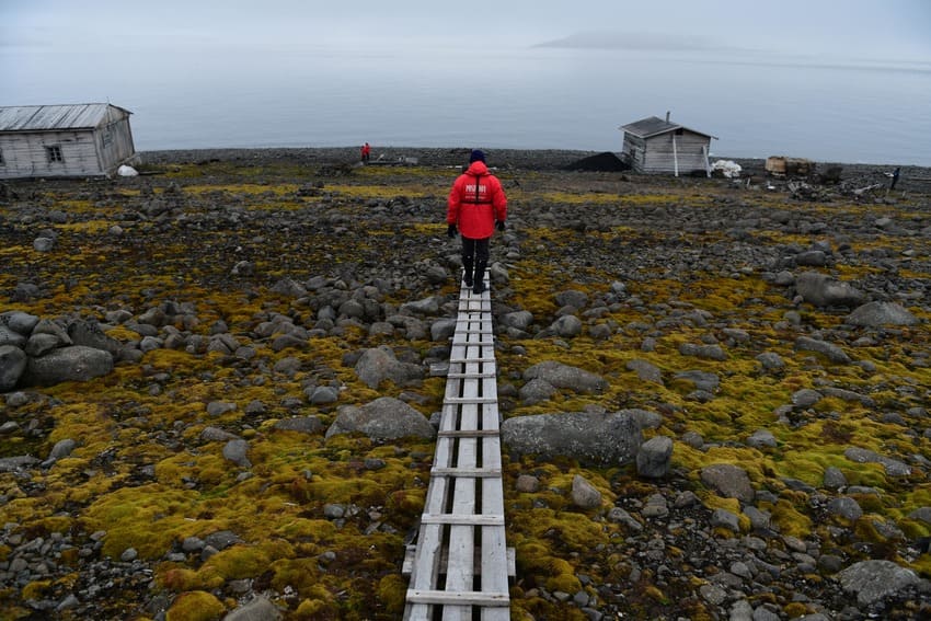 Exploring Franz Josef Land by expedition cruising