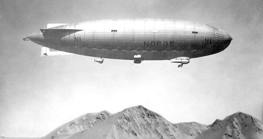 Nordge airship on the way to the North Pole