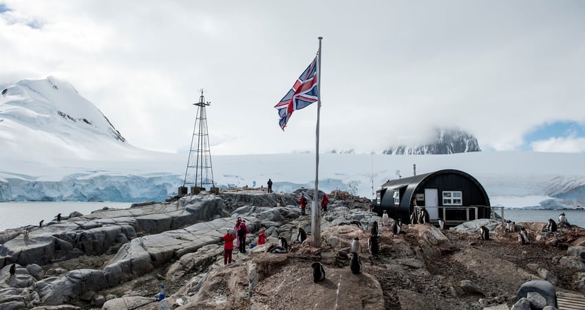 Visit Antarctic research stations