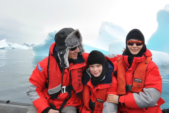 Polar expedition cruises for families with children