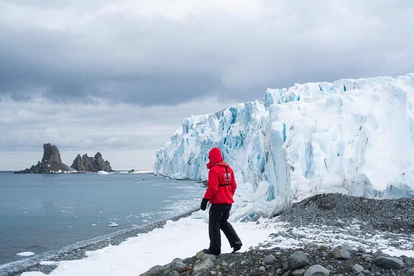 What Language is Spoken in Antarctica on Tours & Cruises?