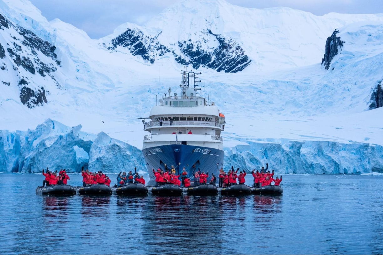 ideal expedition team