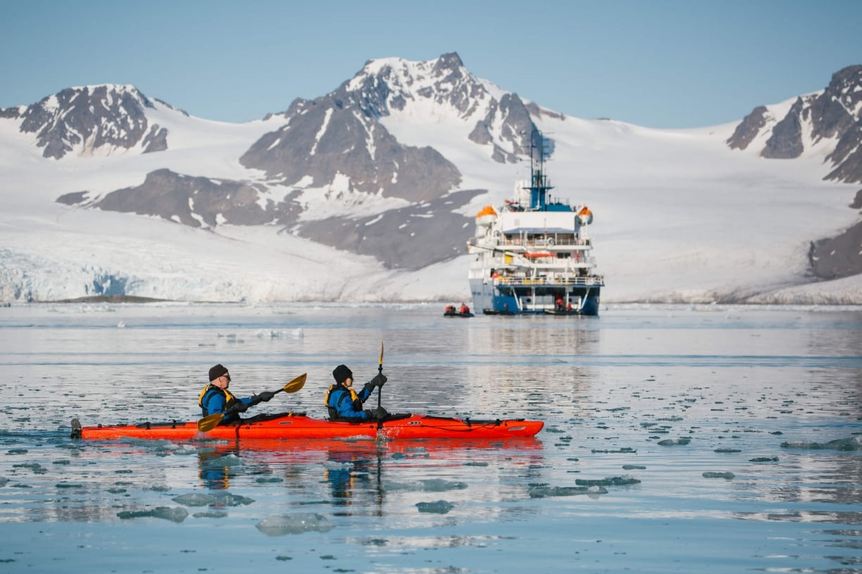 arctic-blog-kayak-wildlife-safari.jpg