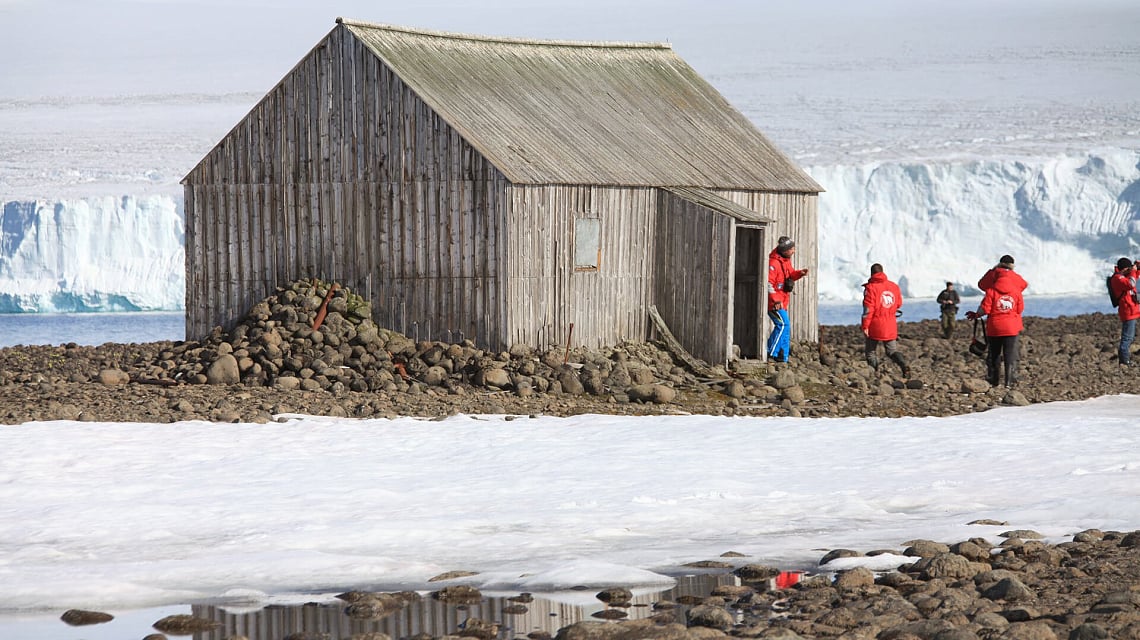 Franz Josef Land building